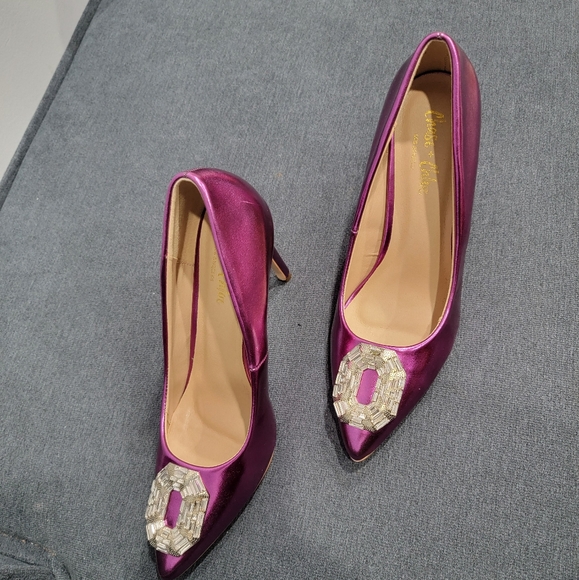 LALA CRYSTAL EMBELLISHED PUMP IN PURPLE METALLIC - Picture 3 of 5